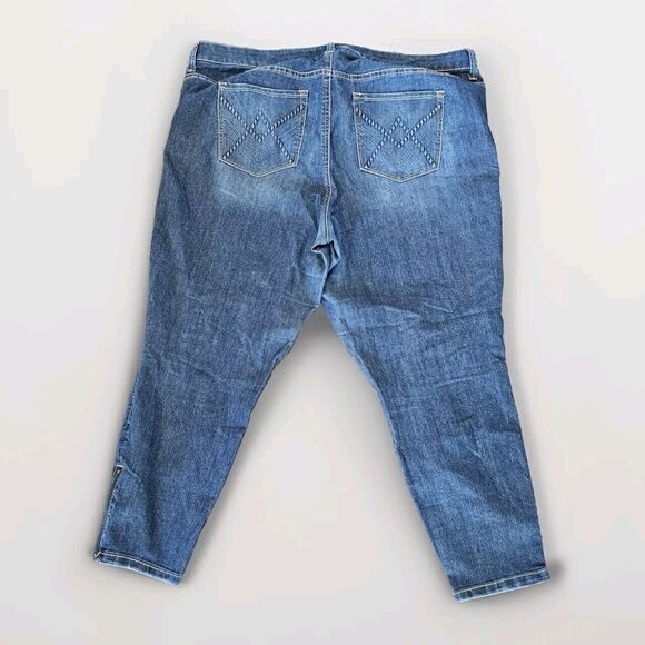 Torrid Denim Jeans Plus Size 22 Skinny Leg Zipper Hem, Pocket Detail, Trendy - Picture 1 of 5